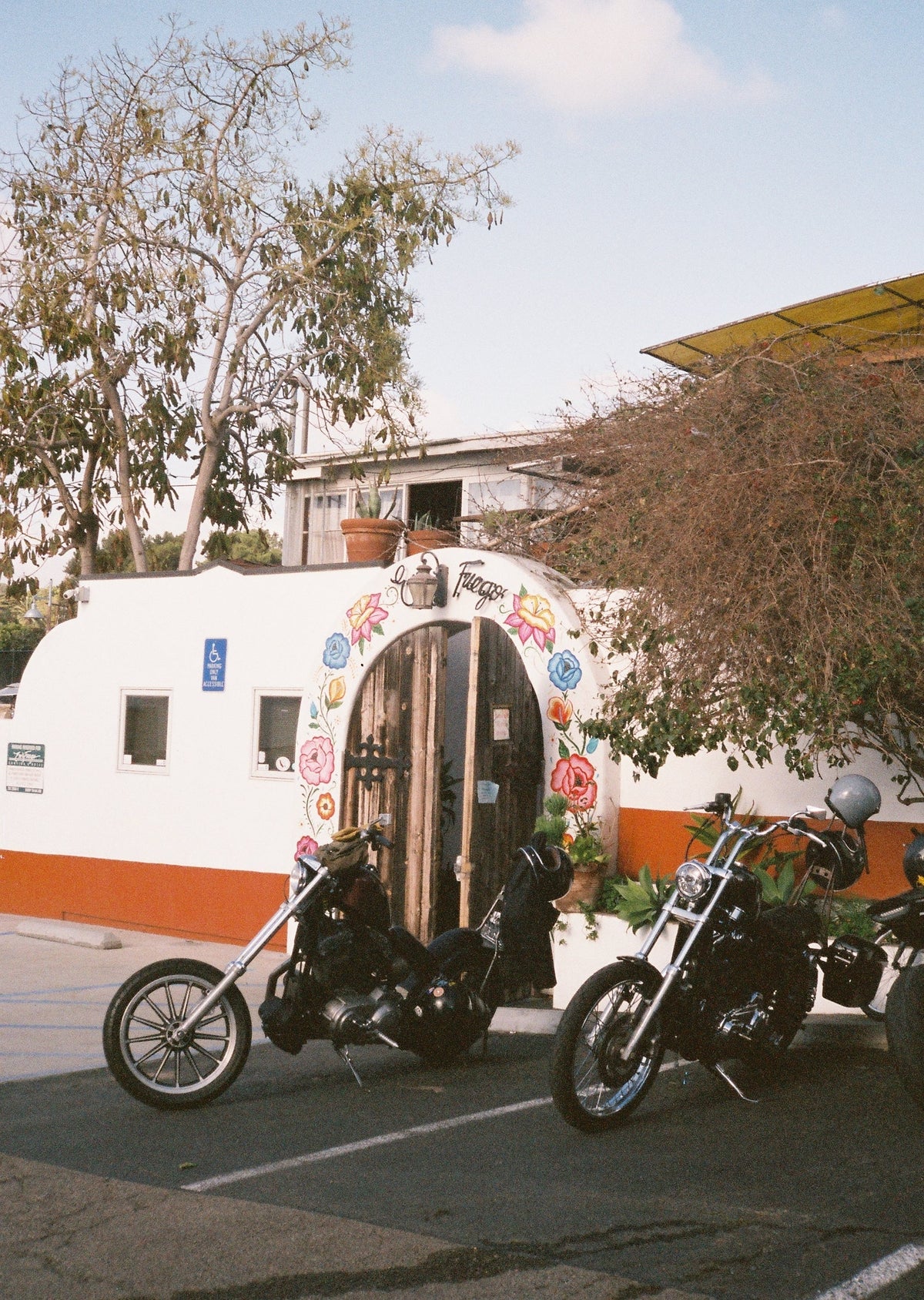 Archive #005: En Fuego | 35mm color film