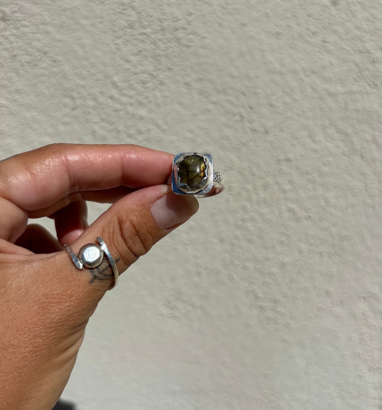 Earthy Green Labradorite Ring On Snakeskin Band - Hand Cut Gemstone Set In Sterling Silver